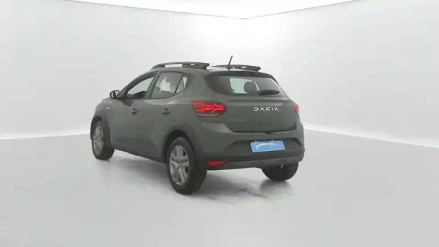 Dacia Sandero tce 90 — photo 12