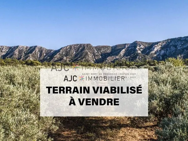 Terrain constructible 884 m²