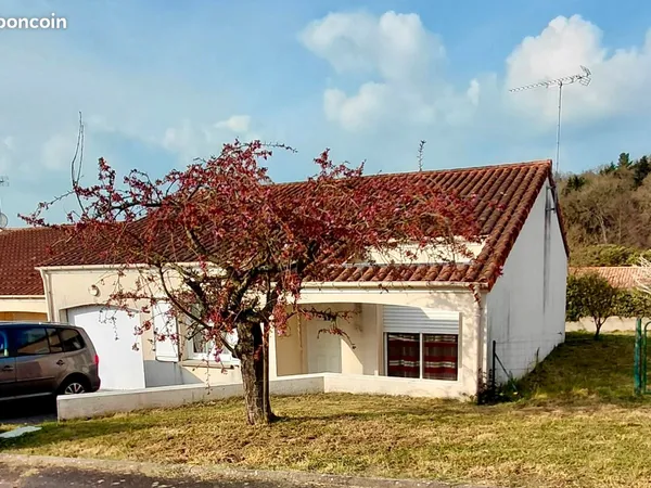 Maison de plain-pied 3 chambres avec jardin - secteur calme