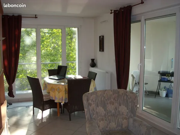 Loue bel appartement 2 pièces