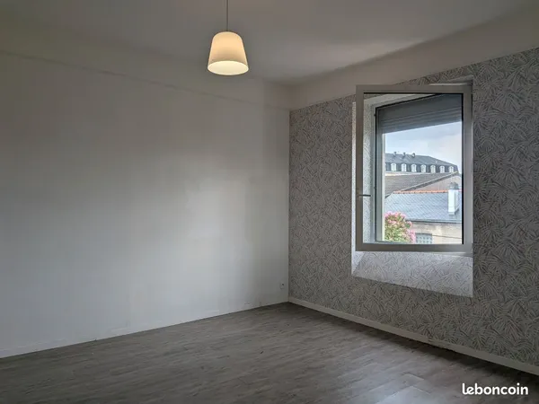 Local Professionnel Clé en Main / Cabinet à Louer - Tarbes (L'Ormeau)