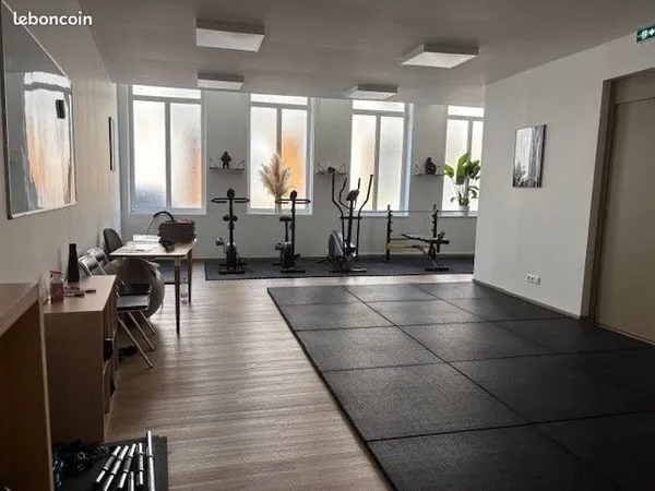 Commerce services 70 m²