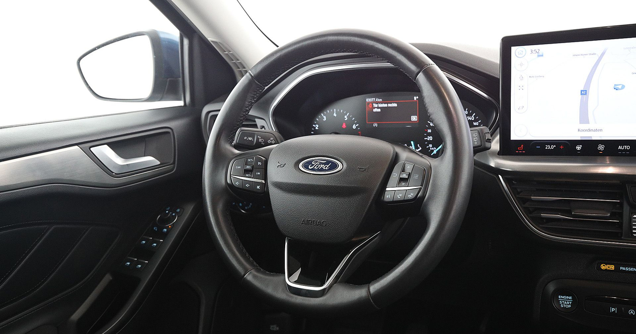 Ford Focus — photo 17