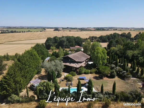 Propriété 5 pièces 180 m²