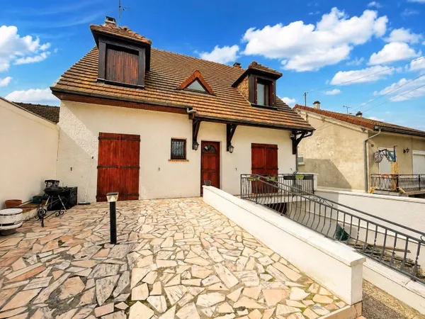 Maison - Champigny Sur Marne - 8 pièces 172 m2