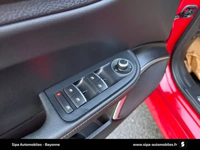 Alfa Romeo Giulia 2.2 190 ch at8 — photo 14