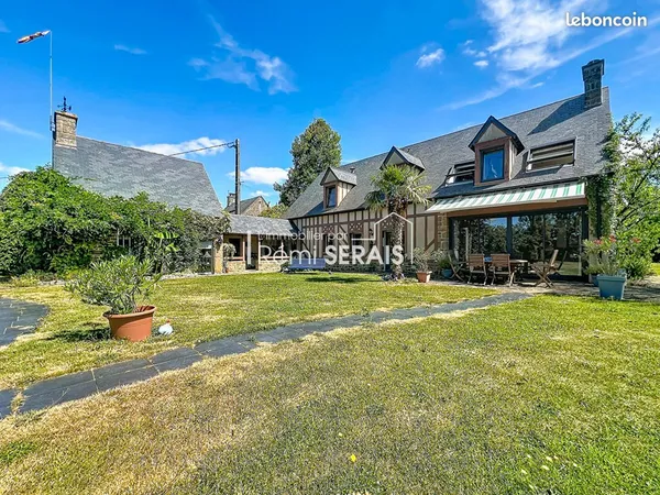 Propriété 8 pièces 256 m²