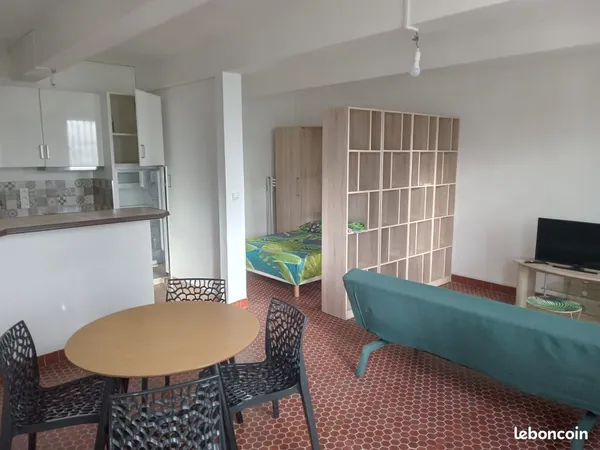 Location studio meublée ETUDIANTE Redoute FDF