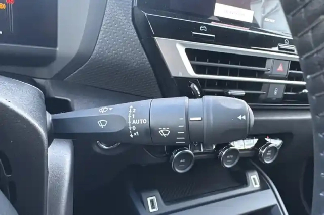 Citroën C4 hybride 145 e-dcs6 — photo 41