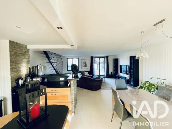 Maison 6 pièces 136 m²