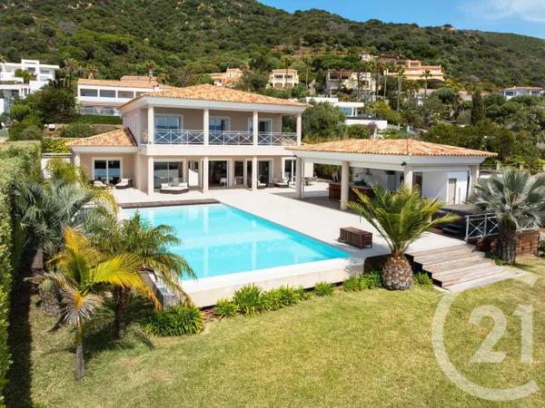 Maison 8 pièces 340 m²