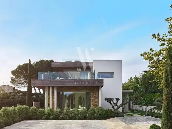 Villa 7 pièces 330 m²
