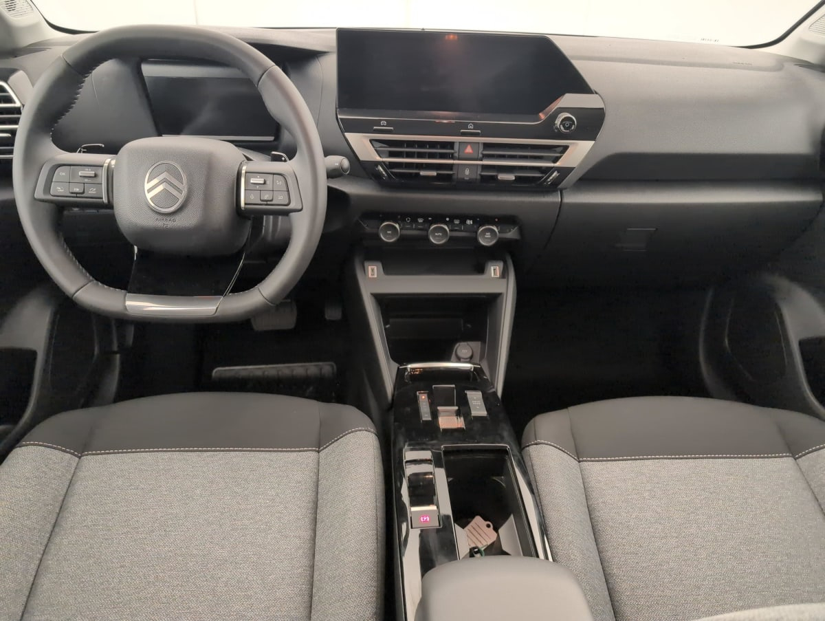 Citroën C4 — photo 16