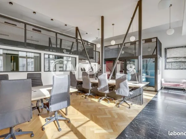 Bureaux 354 m²
