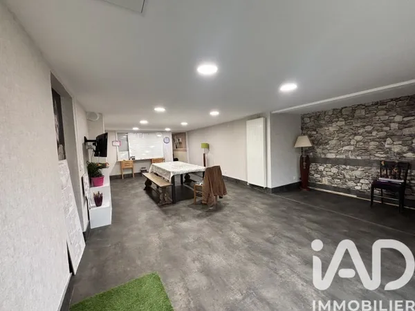 Maison 5 pièces 186 m²