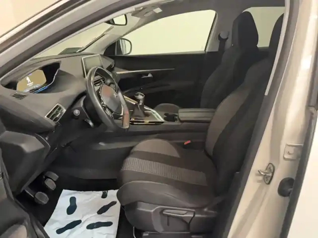 Peugeot 3008 puretech 130ch s&amp;s bvm6 — photo 5