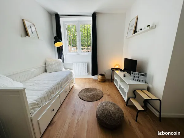 Studio 1 pièce 19 m²