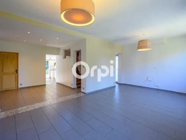 Maison 5 pièces 135 m²