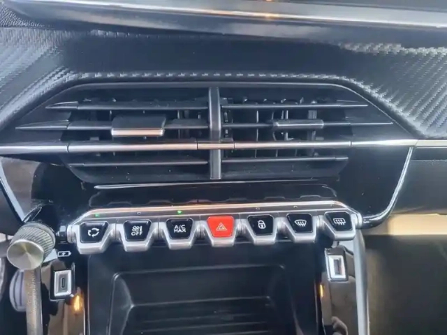 Peugeot 208 puretech 75 s&amp;s bvm5 — photo 18