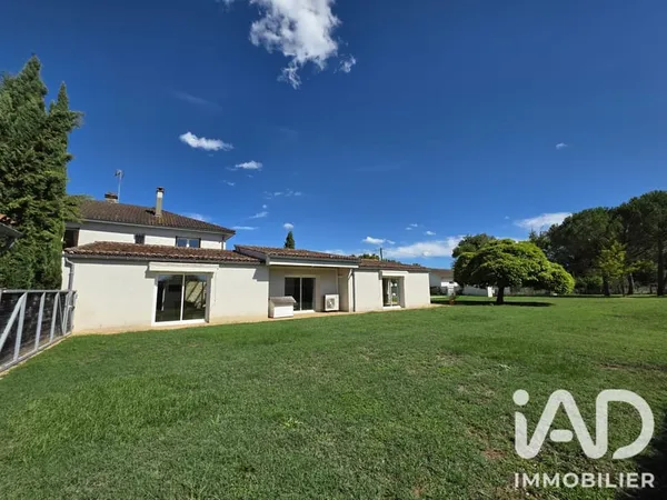 Maison 12 pièces 310 m²