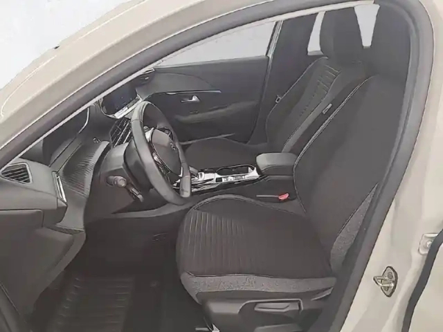 Peugeot 208 electrique 50 kwh 136ch — photo 37