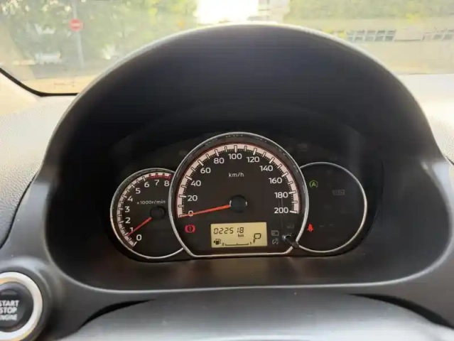 Mitsubishi Space Star cvt 1.2 red line — photo 7