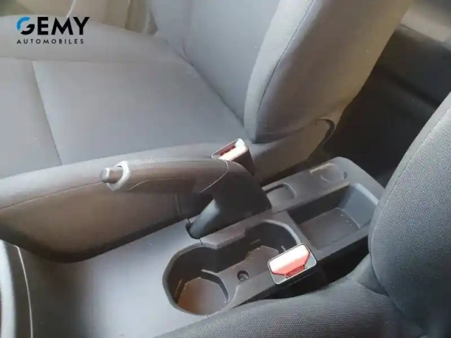 Dacia Sandero eco-g 100 — photo 17