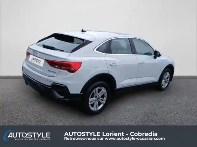 Audi Q3 sportback 35 tfsi 150ch design s tronic 7 — photo 7