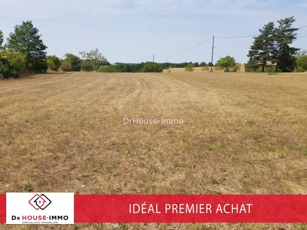 A Verteillac, 2 Terrains à bâtir de 2115 m² chacun à 12€ m² (HAI). CU, Etude sol G1, bornage effectu