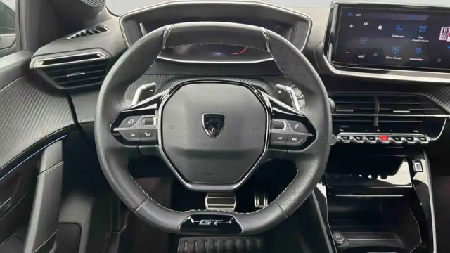 Peugeot 208 hybrid 145 ch e-dcs6 — photo 12