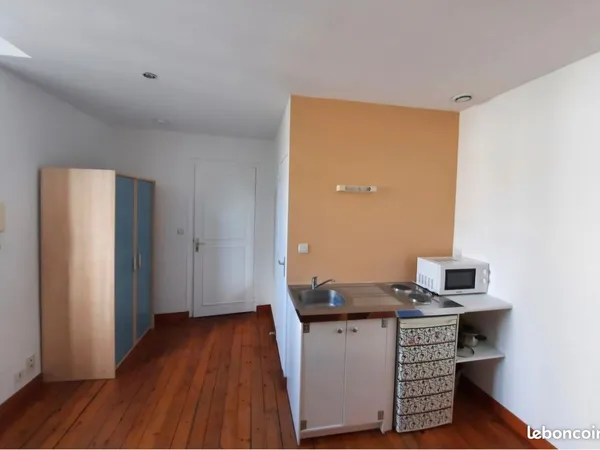 Charmante appartement meublé, centre-ville