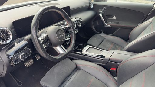 Mercedes Classe A 200 d 150 8G-Tronic - AMG Line – 2023 – 71842 km – Diesel – Boîte Automatique — photo 16