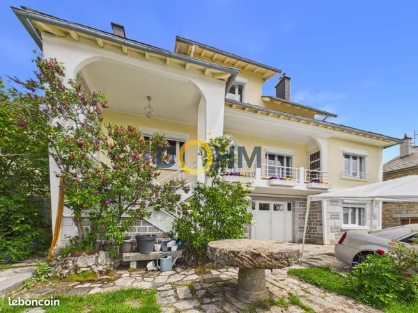 Propriété 9 pièces 166 m²