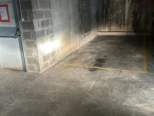 Vente parking voiture