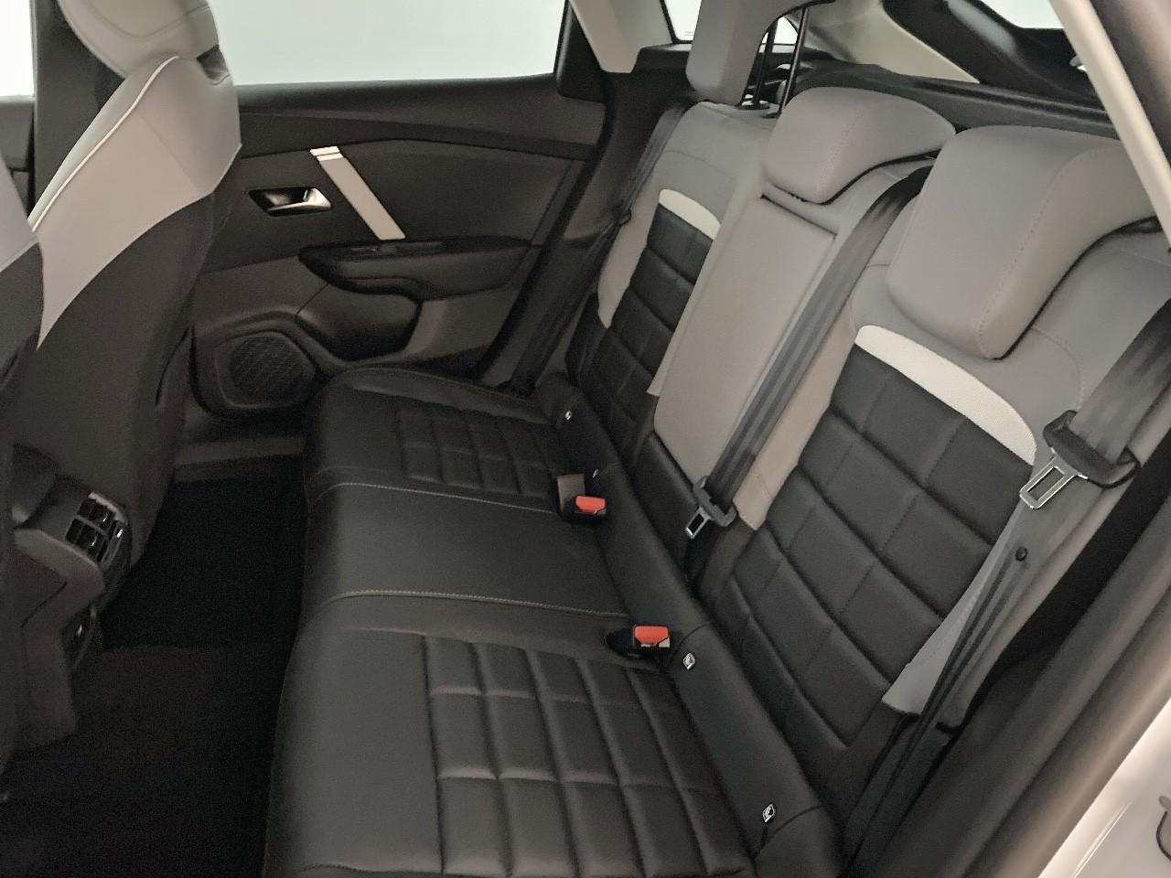 Citroën C4 hybride 145 ch e-dcs6 max — photo 10