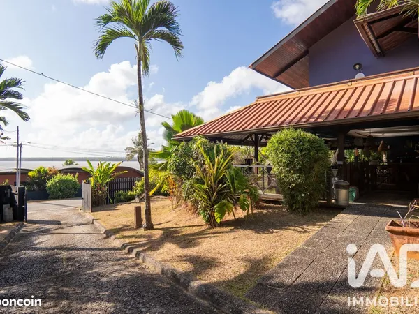Villa 6 pièces 184 m²