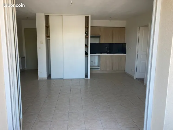 Appartement T2 42m² + parking