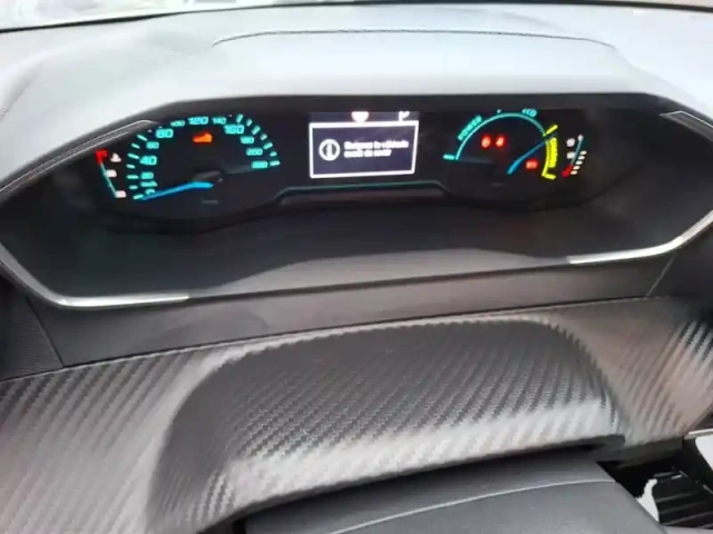 Peugeot 208 hybrid 110 ch e-dcs6 — photo 10