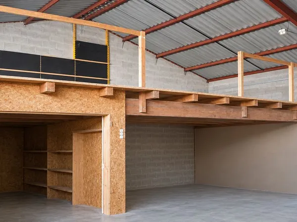 Depot/garage/box/entrepot saujon 105m²