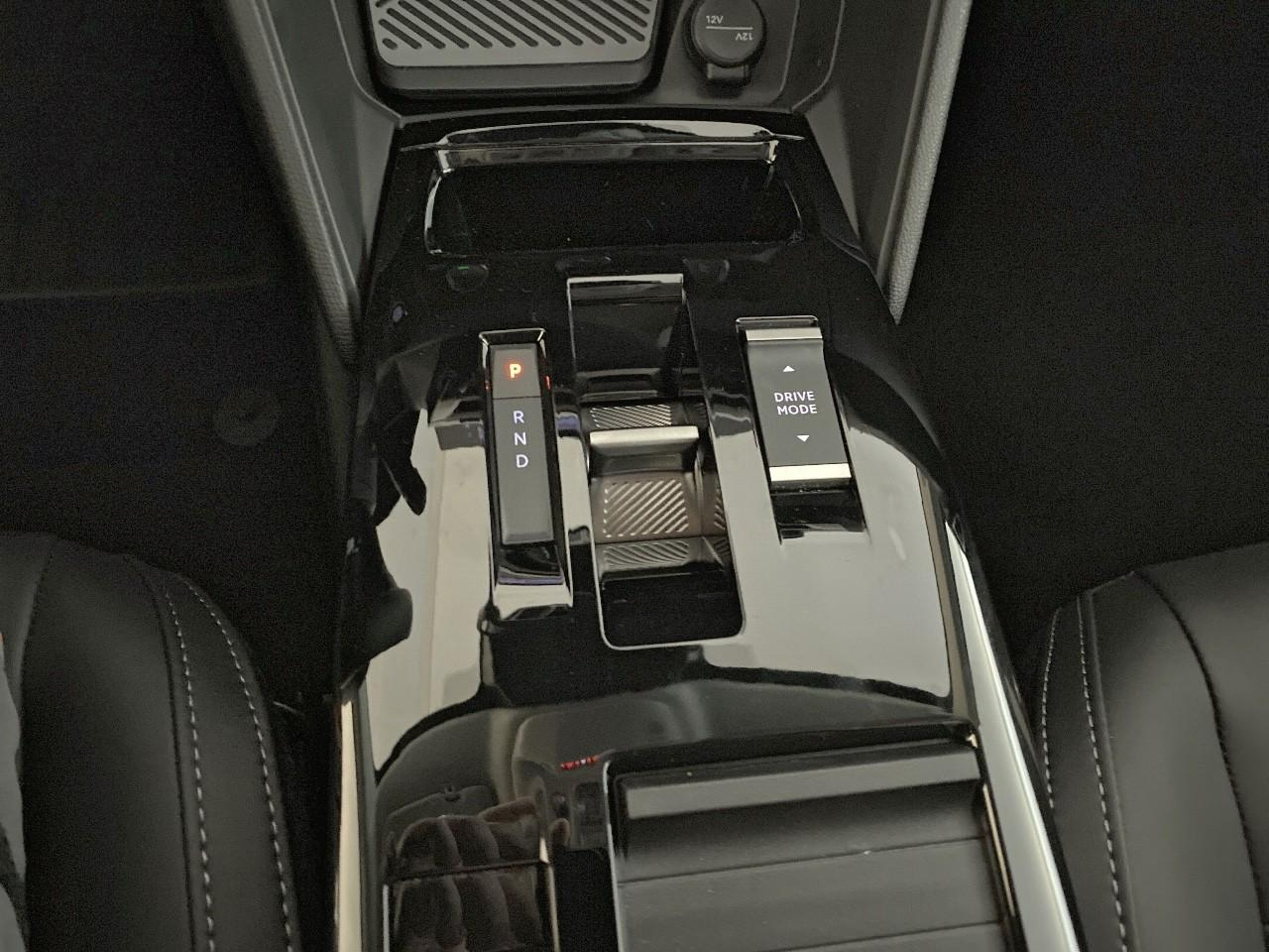 Citroën C4 hybride 145 ch e-dcs6 max — photo 17