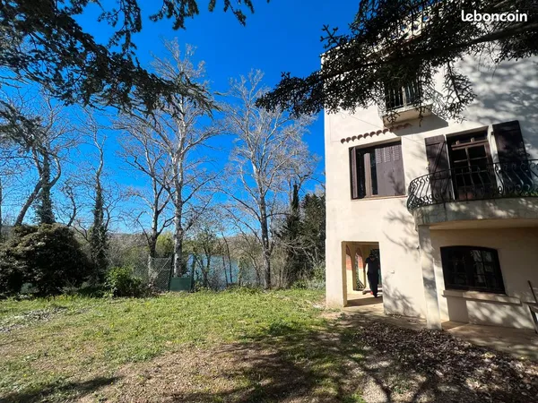 Maison atypique de 195 m² sur terrain de 5 800 m² - Vue exceptionnelle sur le fleuve Hérault et les 