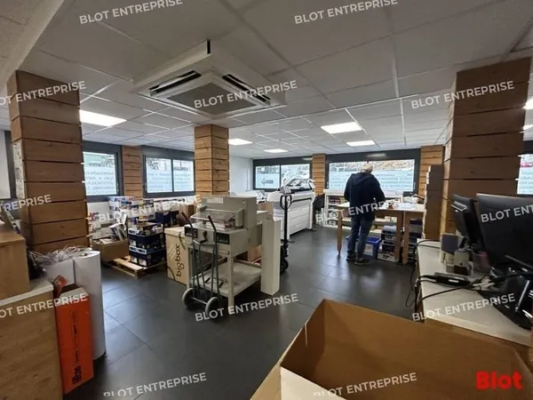 Bureaux 2 pièces 127 m²