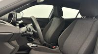 Peugeot 2008 1.2 Hybrid 145ch Style e-DCS6 — photo 12