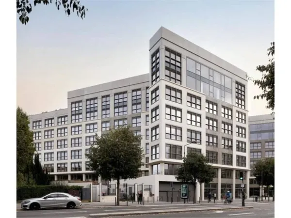Bureaux 7 pièces 15849 m²