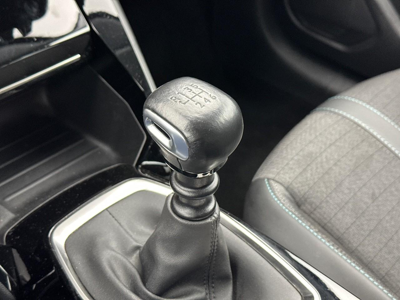 Peugeot 208 puretech 100 s&s bvm6 allure — photo 32