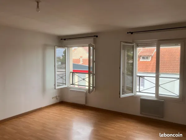 F3- Récent-65m2 Place Chennevières Conflans