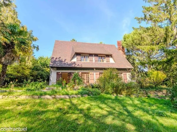 Villa 10 pièces 330 m²
