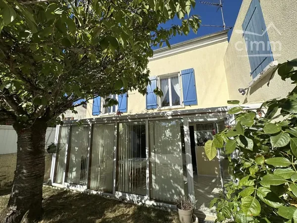 Maison familiale 95 m² - 3 chambres - Jardin 556 m² - Congis-sur-Thérouanne