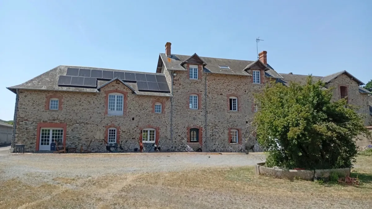 Photo 1