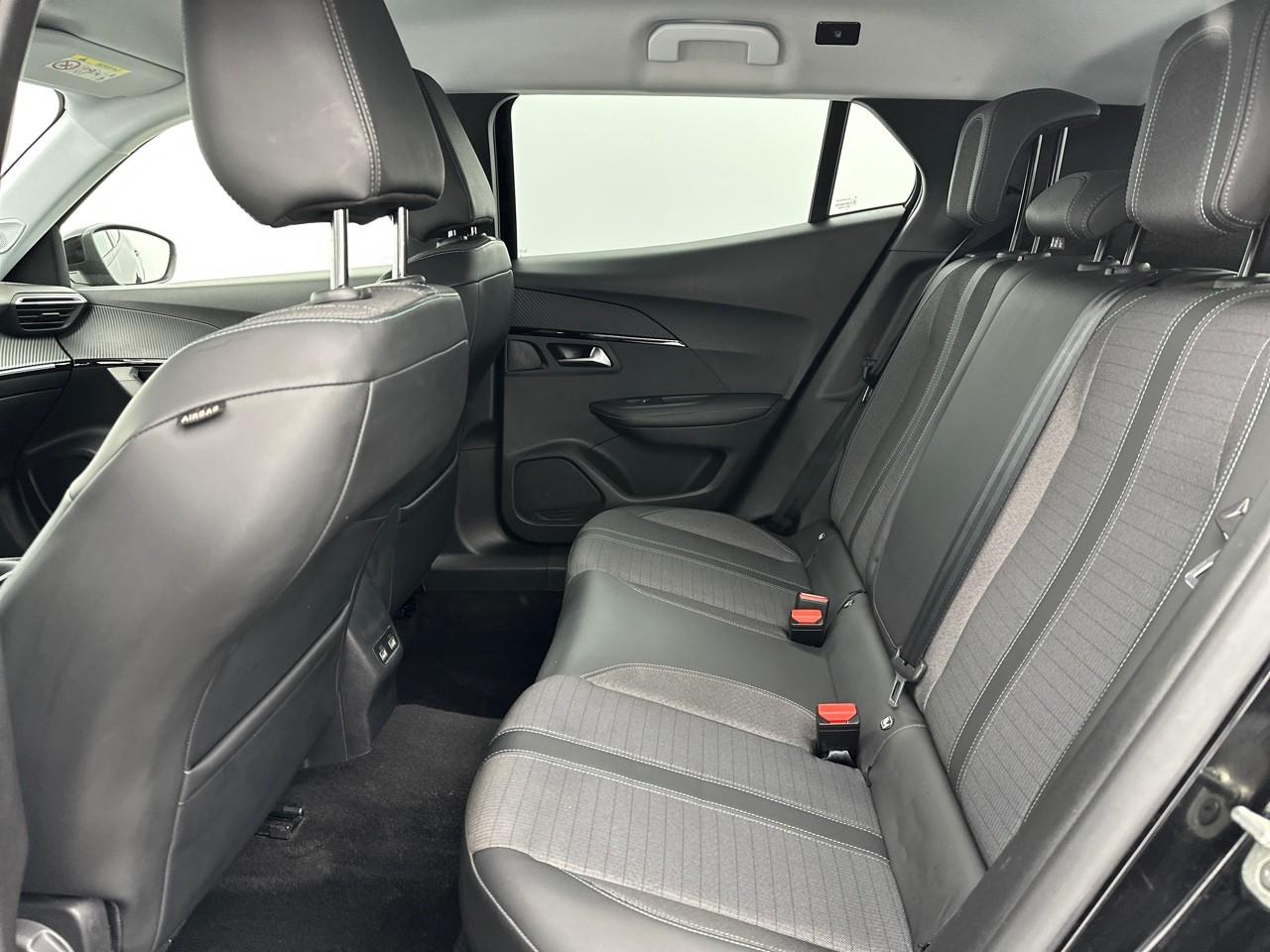 Peugeot 2008 puretech 100 s&s bvm6 allure — photo 12